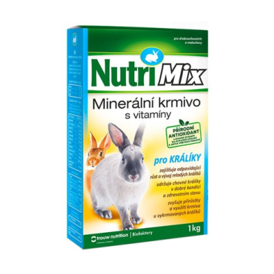 Krmivo a vitamíny pro králíky