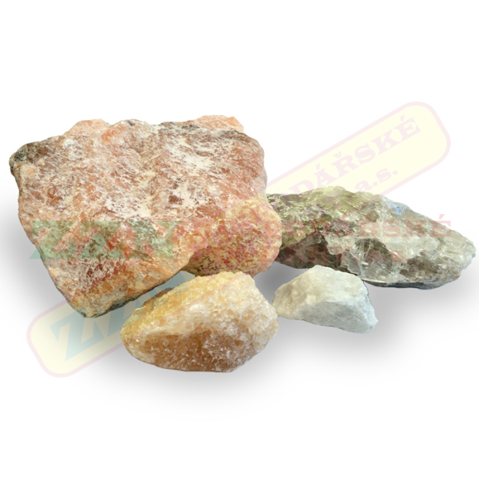 Sůl krmná kusová pro dobytek, koně, kozy, ovce a zvěř